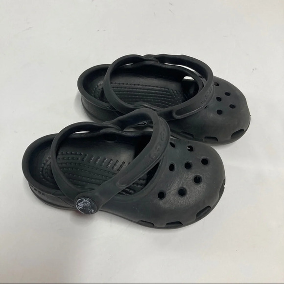 Crocs Youth Clogs Size 7 black double strap - Picture 6 of 7